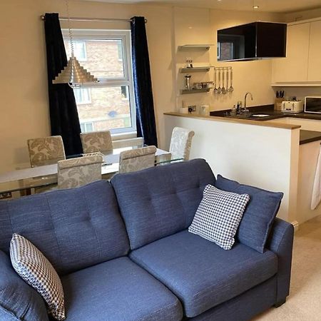 Park Crescent Apartment Йорк Экстерьер фото